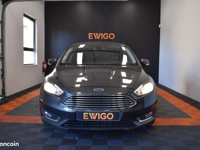 Ford Focus 1.0 SCTI ECOBOOST 125ch TITANIUM START-S Gris de 2017