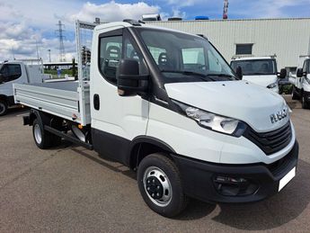  Voir détails -Iveco Daily 35C14 A8 PLATEAU à Mions (69)