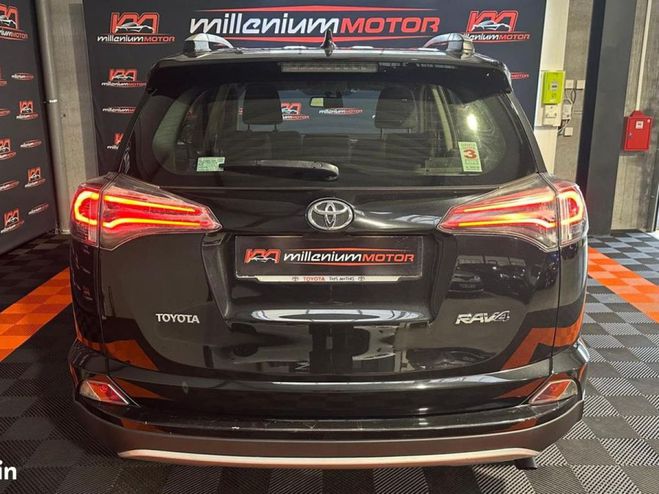 Toyota RAV 4 4 dynamic 2.0 d4d 143 cv garantie 6 mois Noir de 2016