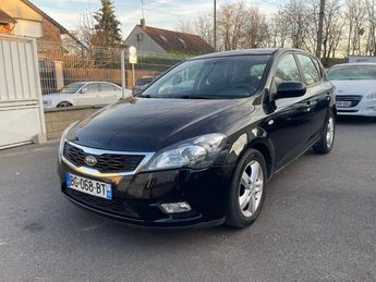  Voir détails -Kia Ceed d 1.6L CRDi 90 Active à Villeneuve-Saint-Georges (94)