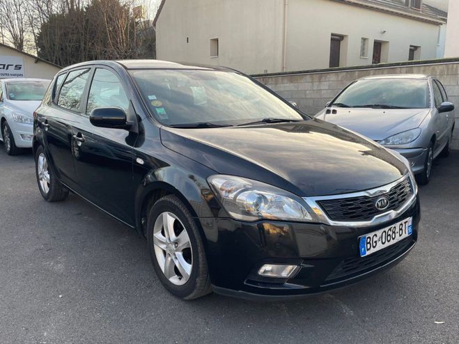 Kia Ceed d 1.6L CRDi 90 Active Noir de 2011