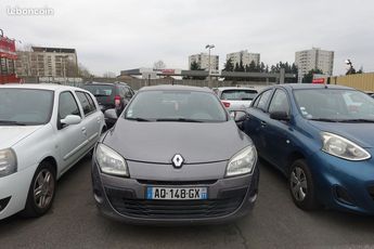  Voir détails -Renault Megane III 1.5 DCI 110CH FAP AUTHENTIQUE ECO E à Villefranche-sur-Sane (69)