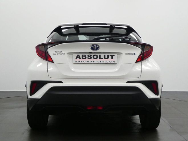 Toyota C HR 122H DYNAMIC 2WD E-CVT MY22 BLANC de 2021