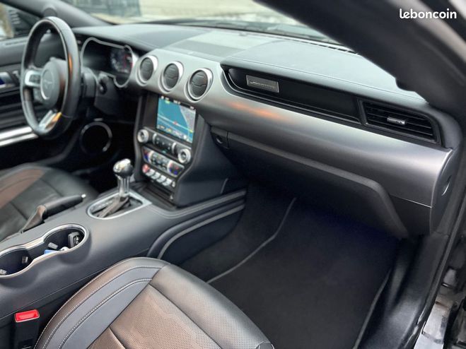 Ford Mustang v8 5.0 gt cabriolet phase 2 450ch boite  Noir de 2019