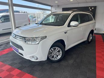  Voir détails -Mitsubishi Outlander 2.0I 200 PHEV 4WD Intense à Creuzier-le-Vieux (03)