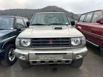 Voir détails -Mitsubishi Pajero 2.5 TD GLS à Murat (15)