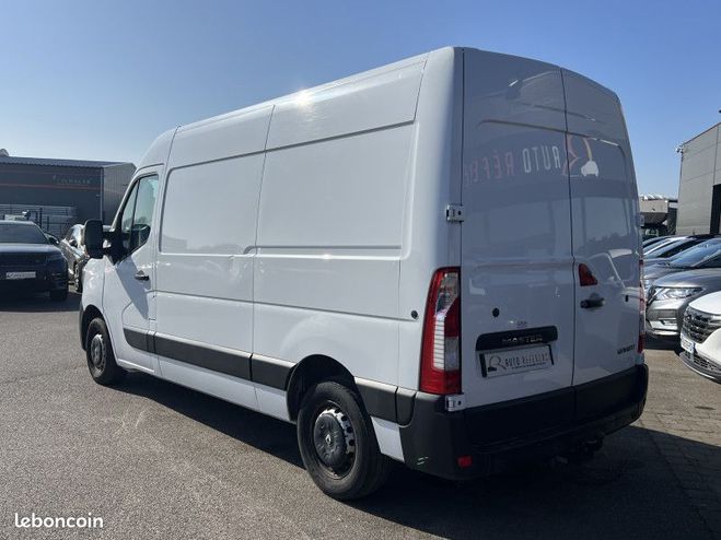 Renault Master III FG F3300 L2H2 2.3 BLUE DCI 135CH GRA Blanc de 2021