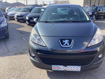  Voir détails -Peugeot 207 207  1.4 PLUS à Calais (62)
