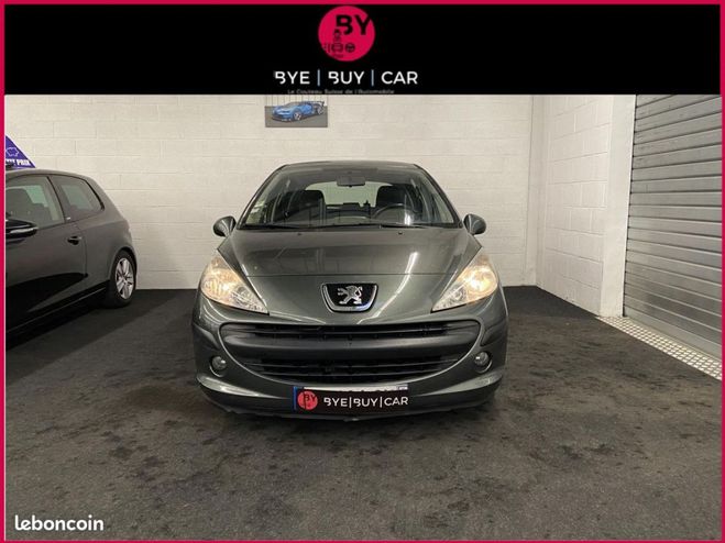 Peugeot 207 1.4 90 sport Gris de 2007