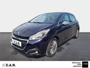  Voir détails -Peugeot 208 1.2 PureTech 82ch BVM5 Allure à  La Rochelle (17)
