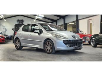  Voir détails -Peugeot 207 1.6 HDi 16V 90 STYLE / 5 PORTES / HISTOR à Saint-Laurent-du-Var (06)