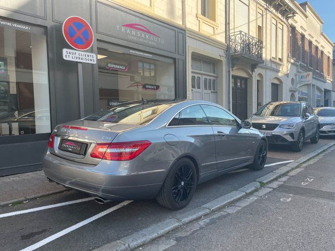 Mercedes Classe E COUPE v6 350 CDI BlueEfficiency Executiv Gris de 2009