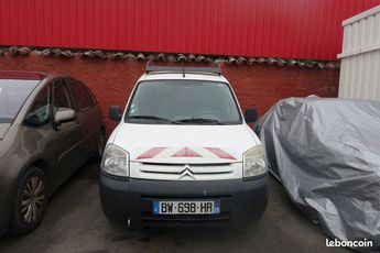  Voir détails -Citroen Berlingo 625KG HDI75 CLUB à Villefranche-sur-Sane (69)