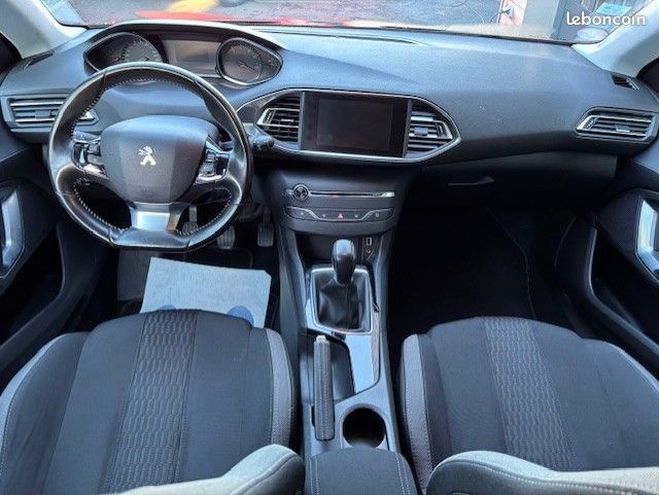 Peugeot 308 ii 1.2 puretech 110 s&s access business Noir de 2015