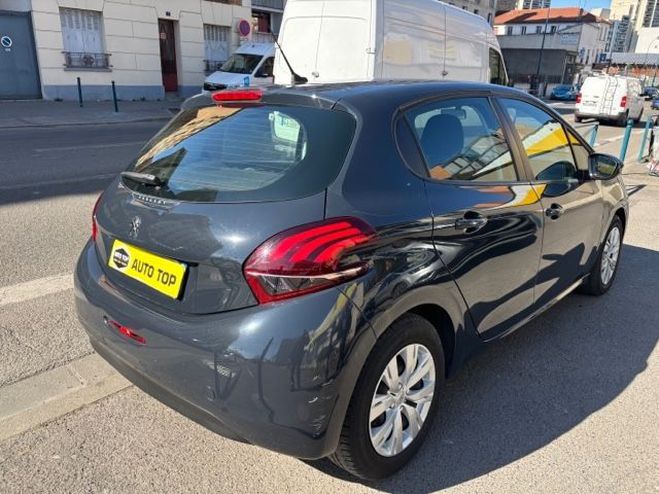 Peugeot 208 1.2 PURETECH 68CH E6.C LIKE 5P GRIS F de 2019