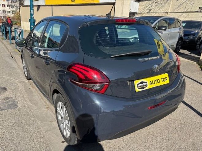 Peugeot 208 1.2 PURETECH 68CH E6.C LIKE 5P GRIS F de 2019