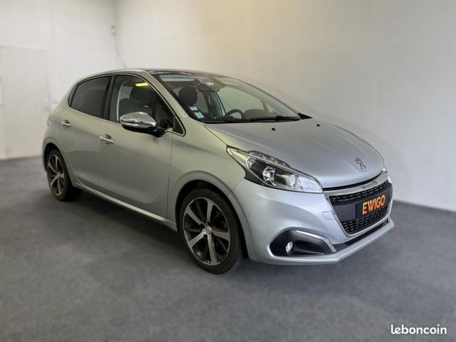 Peugeot 208 GENERATION-I 1.6 BLUEHDI 120 FELINE Gris de 2017