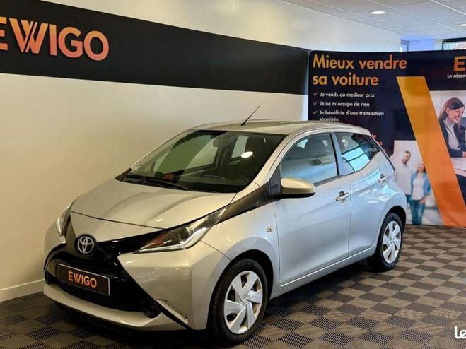 Toyota Aygo 1.0 VVTI 70 Gris de 2015