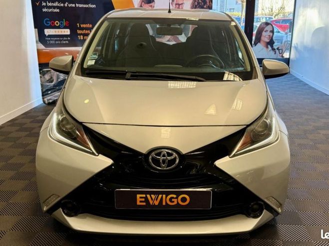 Toyota Aygo 1.0 VVTI 70 Gris de 2015