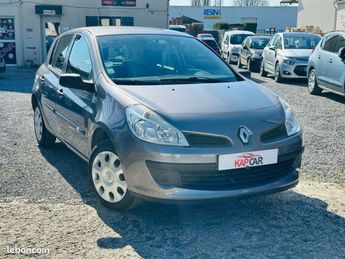  Voir détails -Renault Clio 1.2 extrme fonce à Saint-Soupplets (77)