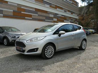  Voir détails -Ford Fiesta 1.0 ECOBOOST 125 Ch TITANIUM BVM5 à  La Ciotat (13)