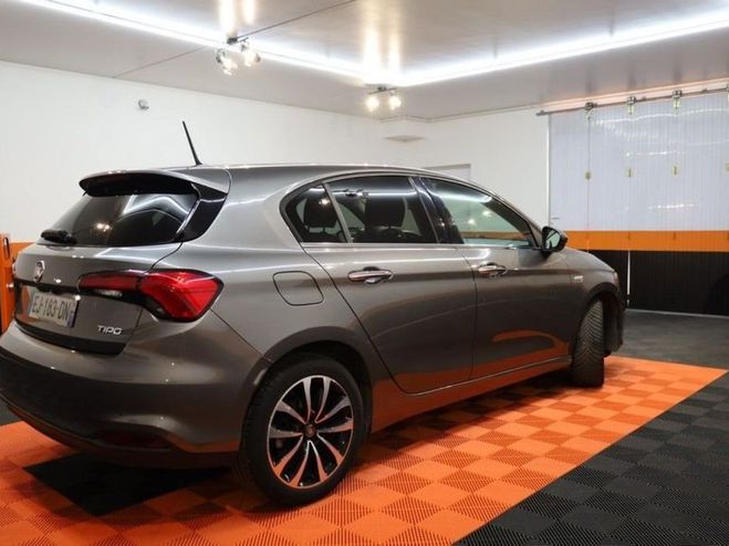 Fiat Tipo 1.4 T-JET 120CH LOUNGE S/S 5P Gris F de 2017