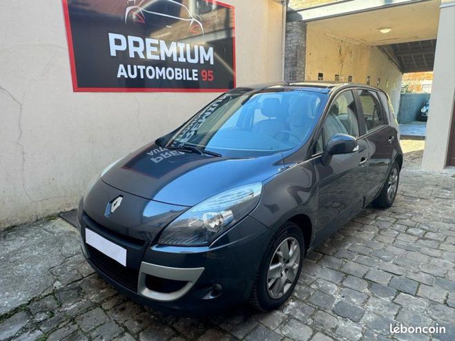 Renault Scenic 3 1.4L Essence 131cv tomtom Noir de 2012