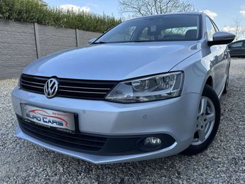  Voir détails -Volkswagen Jetta 1.6 CR TDi Comfortline1ER PROP-NAVI-CRUI à Thulin (73)