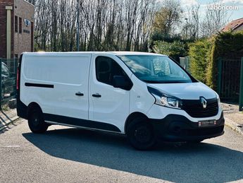  Voir détails -Renault Trafic iii comfort l2h1 95cv tva recuperable à  Les Alluets-le-Roi (78)