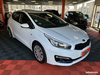  Voir détails -Kia Ceed d Ceed PACK ACTIVE BUSINESS 1.6 CRDI 16V à Piennes (54)