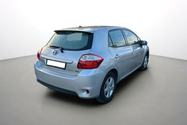 Toyota Auris Hybride 136h dynamique Gris clair de 2011
