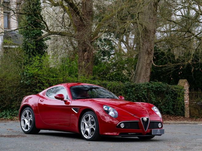 Alfa romeo 8C  Rouge de 2003