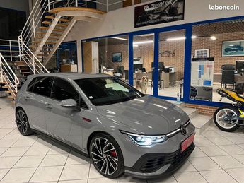  Voir détails -Volkswagen Golf VIII GTI CLUBSPORT 2.0 TSI DSG 300CH GRI à Mteren (59)