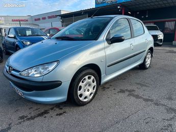  Voir détails -Peugeot 206 xline 1 ere main tres faible km à Saint-Pierre-de-Chandieu (69)