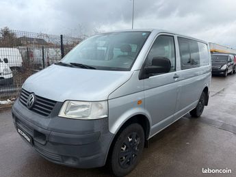  Voir détails -Volkswagen Transporter 2.5 TDI 174cv 134000Km 2siges Carte gri à Montigny-en-Gohelle (62)