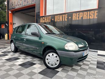  Voir détails -Renault Clio II 1.2 (1149) 58CH RTE 5P à Morsang-sur-Orge (91)