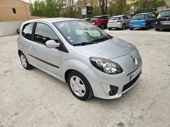  Voir détails -Renault Twingo II Dynamique 1.5 dci à  Les Pennes-Mirabeau (13)