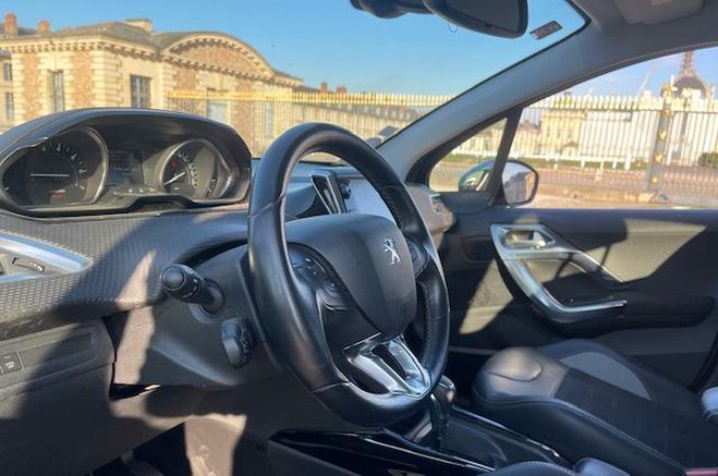 Peugeot 2008 BVA 1.2 PURETECH 110 S&S 6CV ALLURE EAT6  de 2016