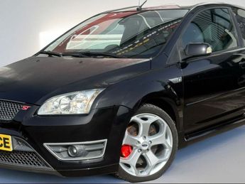  Voir détails -Ford Focus ST - 2.5 TURBO - 225ch - MK2 + CLIM 120  à Thiers (63)