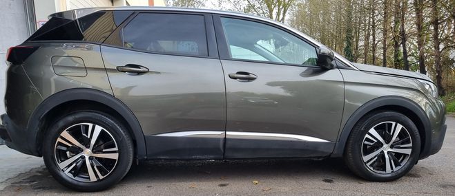 Peugeot 3008 1.6 hdi 120ch  Kaki de 2017