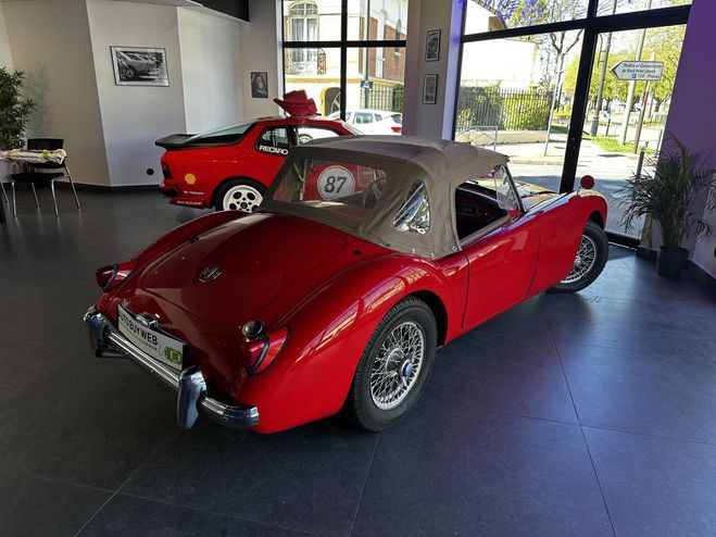 MG MGA A 1500 CABRIOLET ROUGE FONCE de 1958