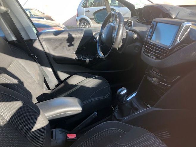 Peugeot 208 1.6 HDI PACK CD CLIM 2015 TBG ... 4200E GRIS de 2015