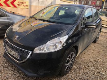  Voir détails -Peugeot 208 1.4HDI ACTIVE PACK CD CLIM GPS ....4200E à  Les Pavillons-sous-Bois (93)