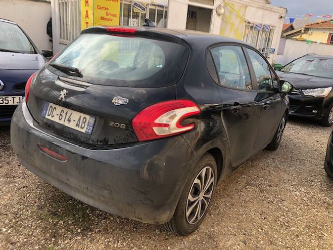 Peugeot 208 1.4HDI ACTIVE PACK CD CLIM GPS ....4200E NOIR de 2014