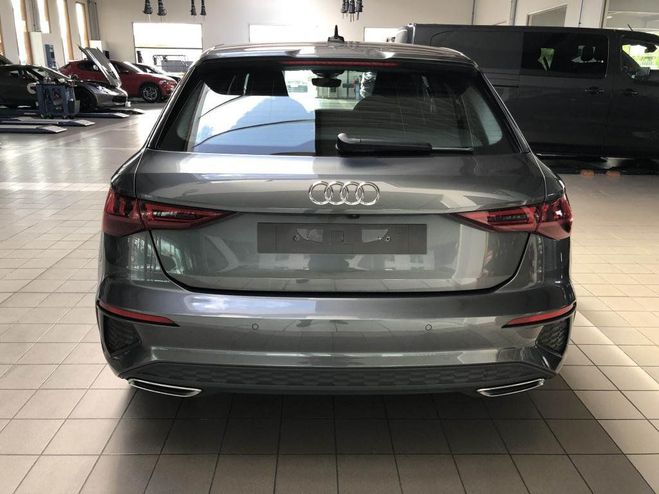 Audi A3 Sportback 1.5 35 TFSI - 150 S line Gris de 2021