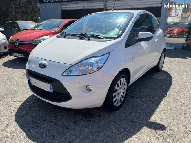 Ford KA 1.2 70 cv Blanc de 2012