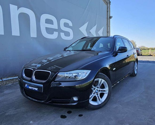BMW Serie 3 Touring 318 d Noir Métallisé de 