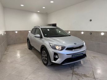  Voir détails -Kia Stonic 1.6 CRDI 115CV DESIGN GARANTIE 08/2027 à  La Buisse (38)