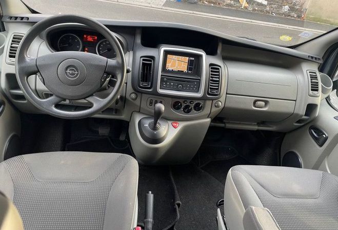 Opel Vivaro BVA 2.0 CDTI 115 K2700 L1H1 PACK CLIM+ E  de 2014