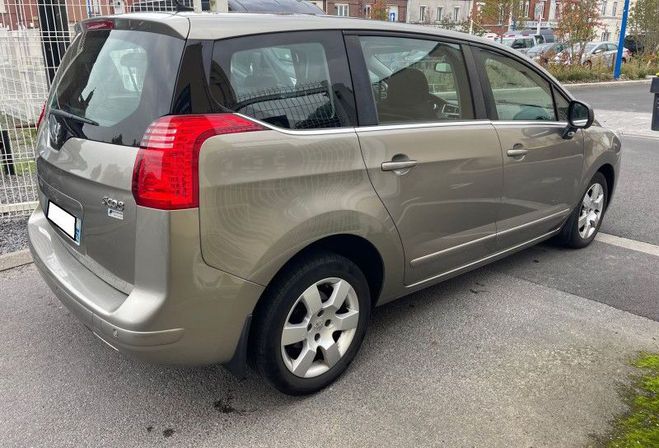 Peugeot 5008 2.0 HDI FAP ACTIVE 7PL  de 2012